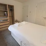 Jubilee Three Bedroom House Pet Free بنريث