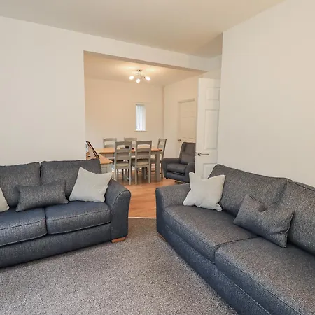 Дом отдыха Jubilee Three Bedroom House Pet Free